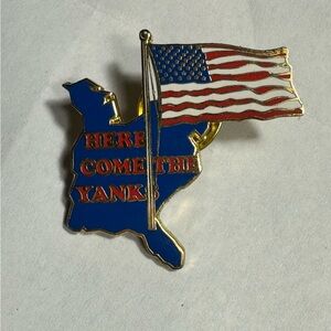 Patriotic NY Flag  HERE COMES THE YANKS Pin
